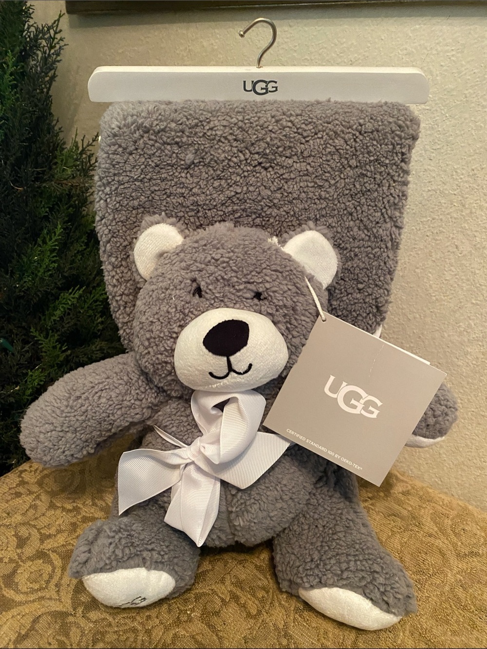 UGG SEAL GRAY TEDDY BEAR CLASSIC SHERPA GIFT SET NWT